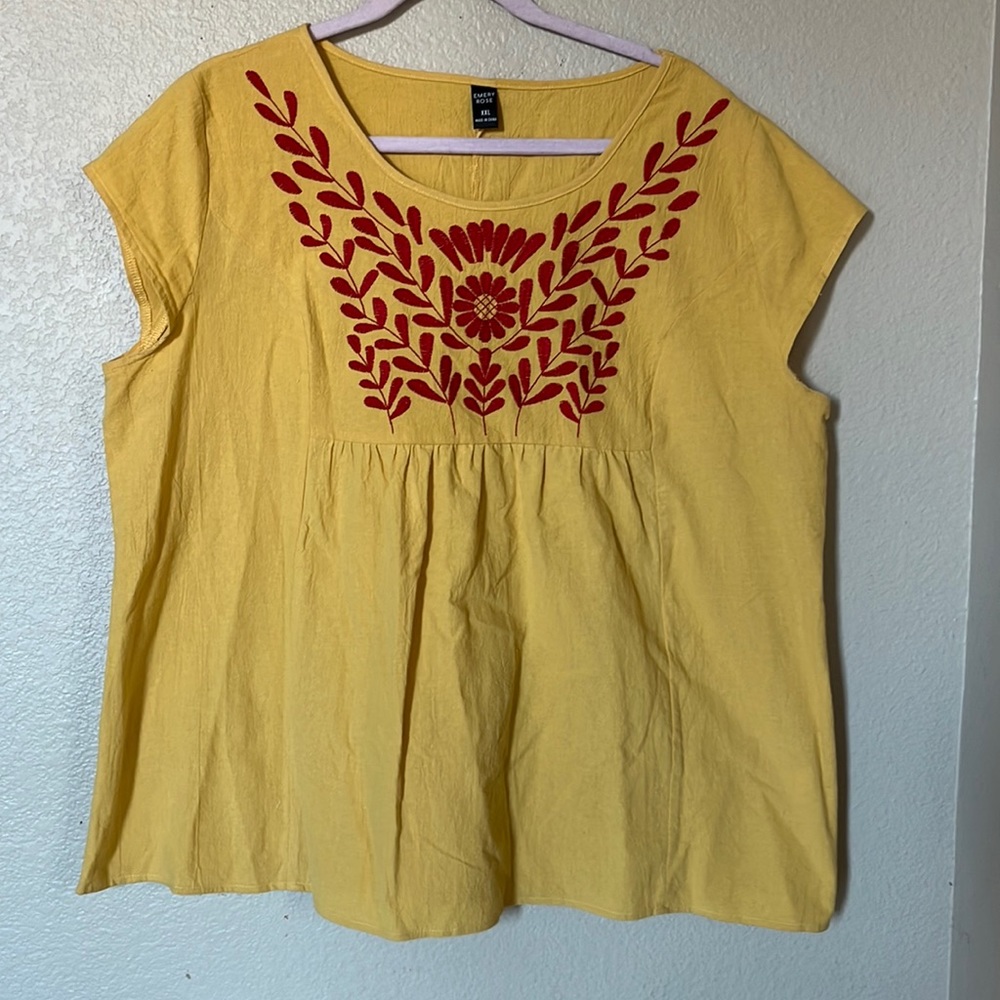 Emery Rose Boho embroidered  top sz 1XL